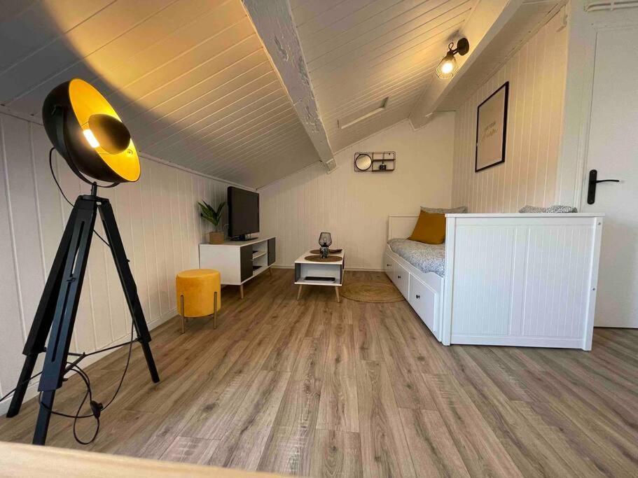 Studio Cosy, En Centre, Proche Gare, Vue Degagee 발랑스 외부 사진