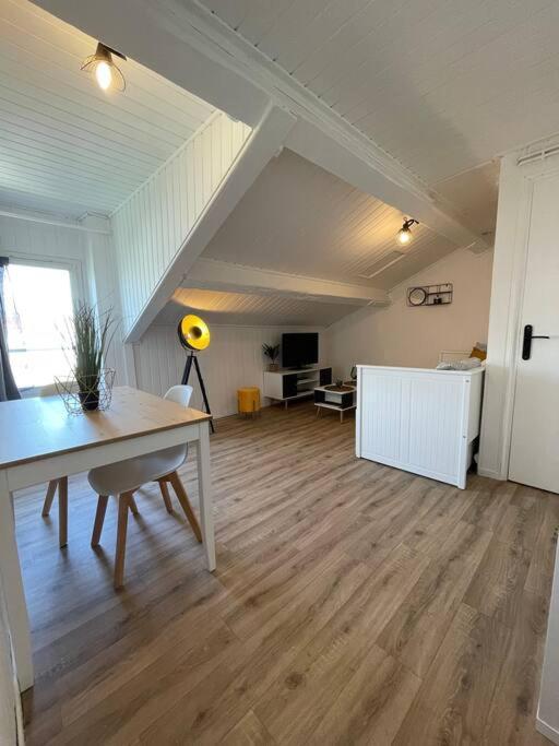 Studio Cosy, En Centre, Proche Gare, Vue Degagee 발랑스 외부 사진